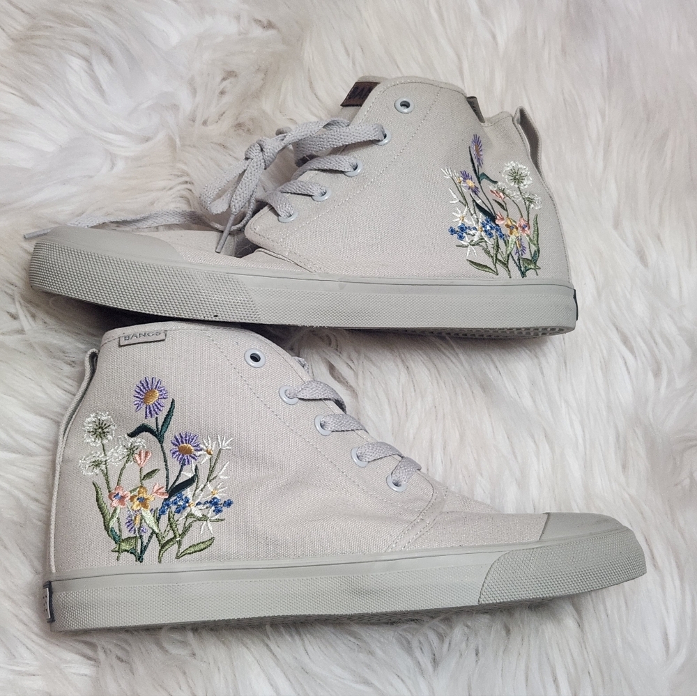 BANGS Wildflower Wanderer Embroidered High Top Sneakers sz Women's 9 NEW